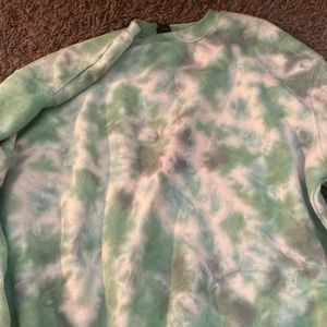 cute comfy sweathsirt!